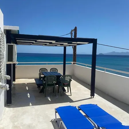 Annoula Studios&apartments *