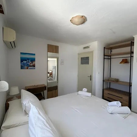 Apartament Annoula And *