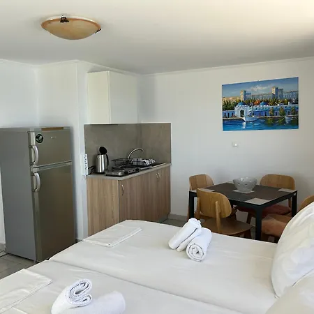 Annoula And Apartament *